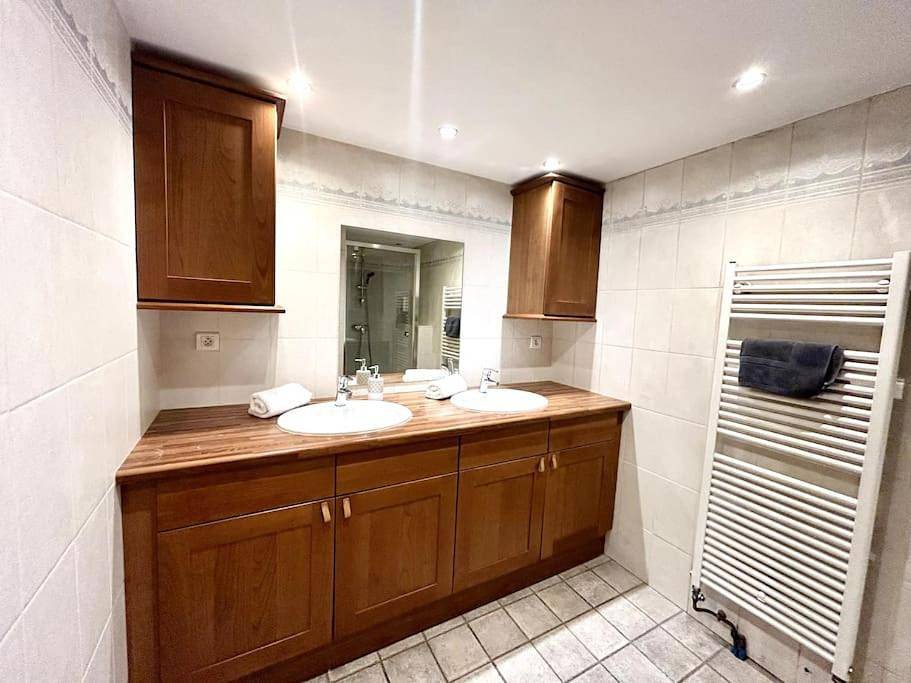 Appartement entier, Appartement Spacieux et Lumineux Proche Valence in Saint-Péray, Région de Tournon-sur-Rhône