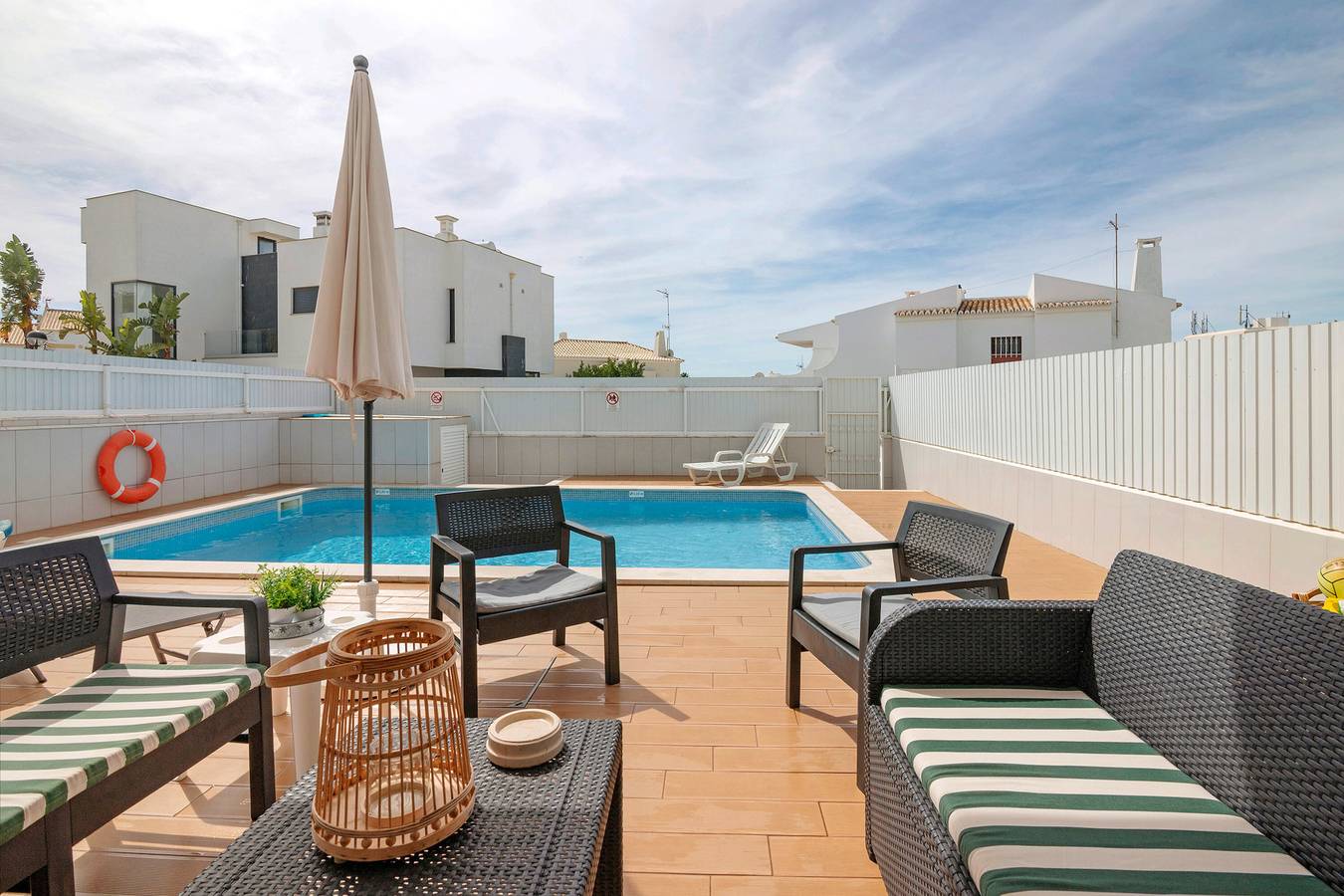 Villa Mar – Nahe dem Strand Galé, mit Pool in Guia, Faro Distrikt