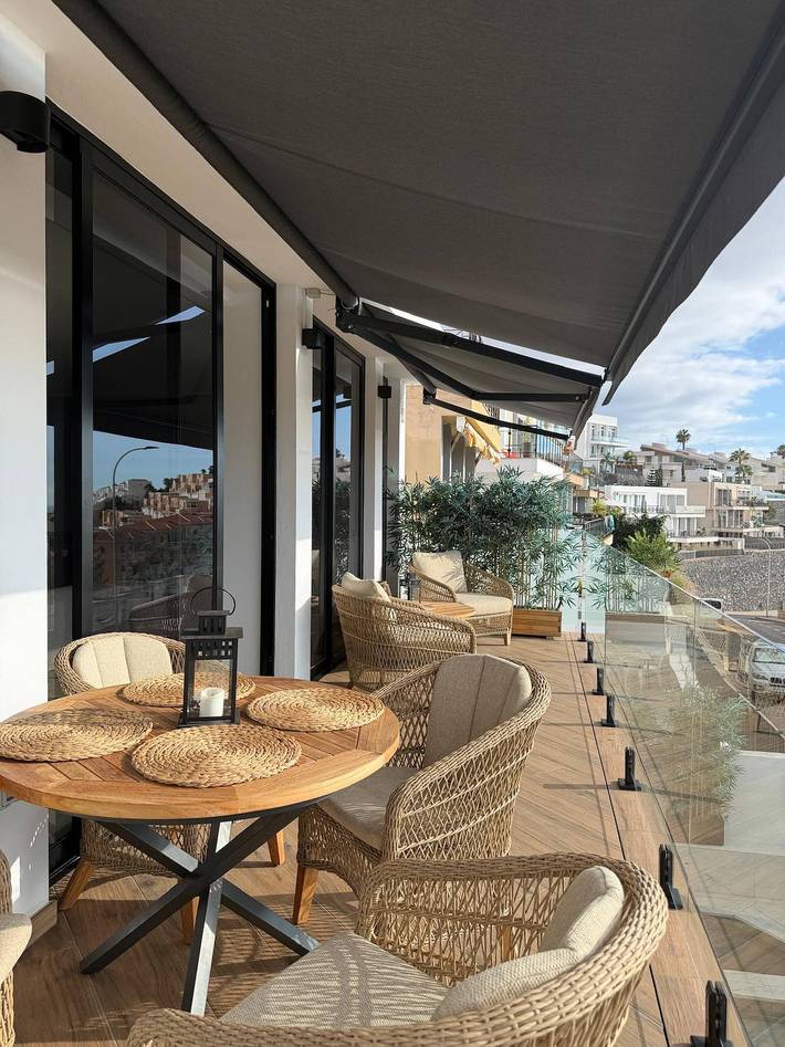 Villa für 8 Personen, mit Balkon/Terrasse und Whirlpool in Adeje - 2