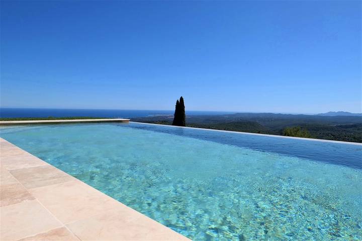 Gîte pour 3 personnes, avec jardin ainsi que piscine et terrasse, animaux acceptés dans les Alpes maritimes - 2