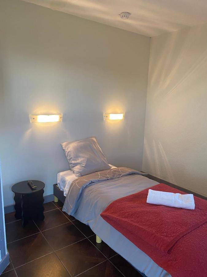 Hôtel pour 3 personnes, animaux acceptés à Barberey-Saint-Sulpice - 3