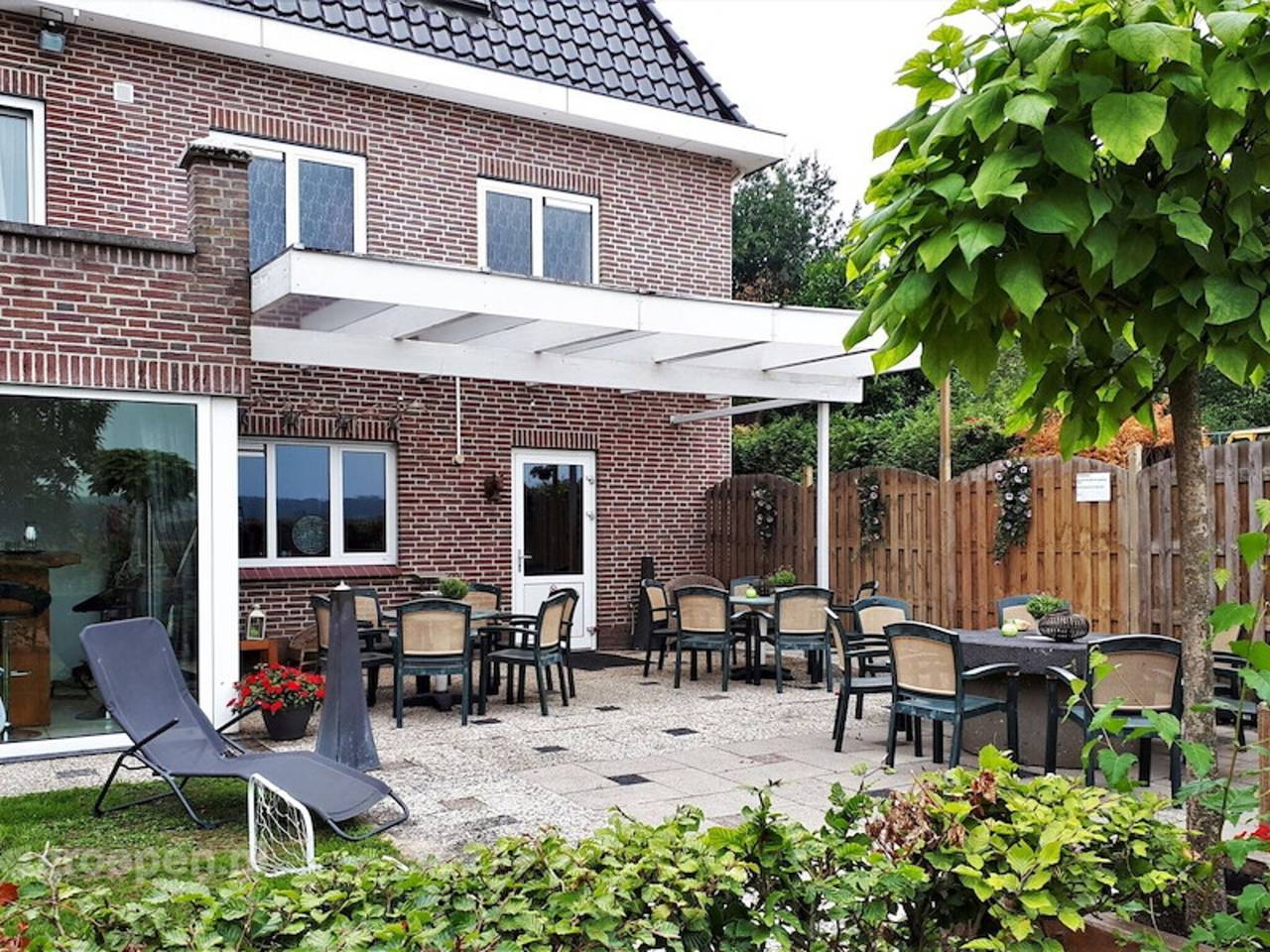 Gruppenhaus in Groesbeek nahe Waldwegen in Groesbeek, Betuwe