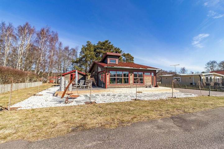 Ferienhaus für 7 Personen, mit Terrasse und Whirlpool - 1