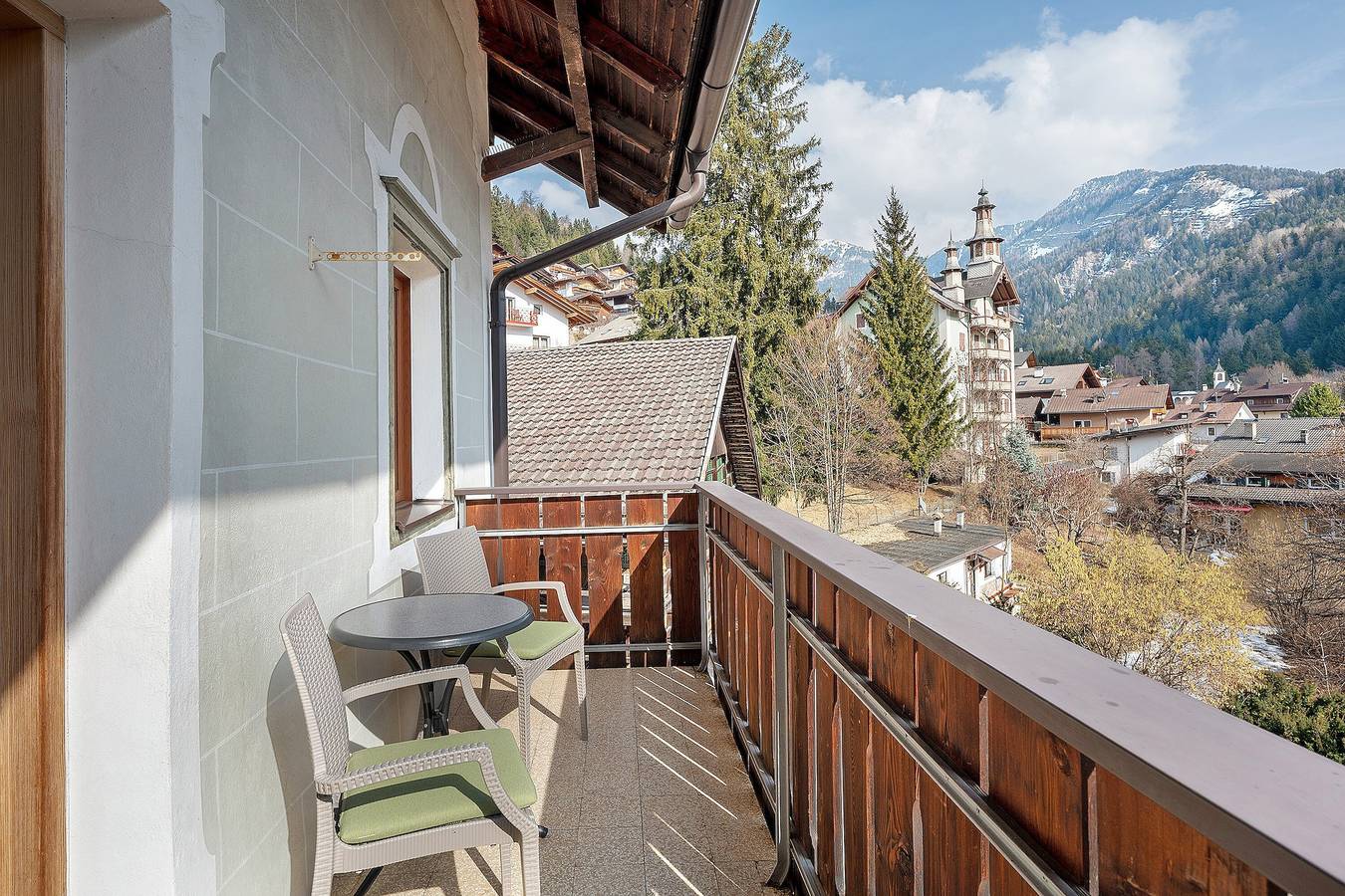 Ganze Wohnung, Apartment Rita mit Bergblick, Gemeinschaftsgarten und Wlan in St. Ulrich in Gröden, Dolomiti Superski