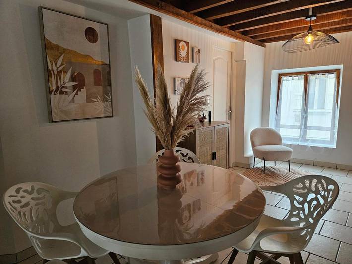 Gîte pour 4 personnes, avec Vue à Cézy