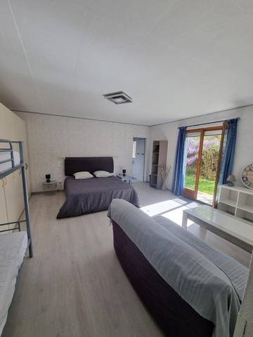 Maison d’hôte pour 4 personnes, avec vue ainsi que terrasse et jardin à Saint-Michel-de-Montaigne