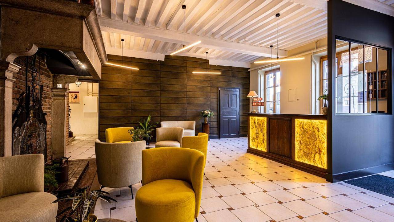 Double Room in Saint-Germain-du-Bois, Région de Louhans