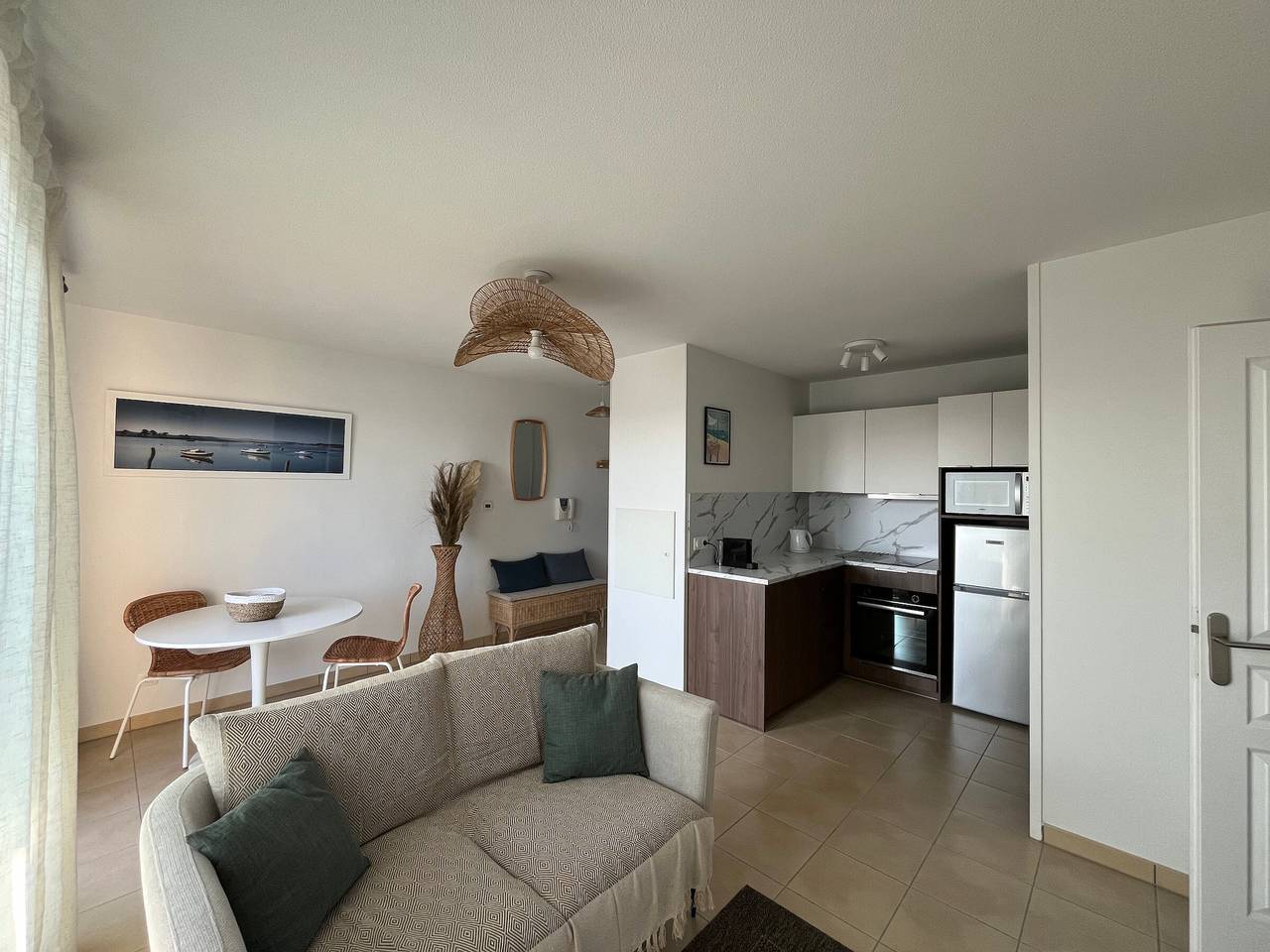 Ganze Wohnung, Helles T2 im Stadtzentrum mit Balkon und sicherem Parkplatz in La Teste-de-Buch, Arcachon und Umgebung