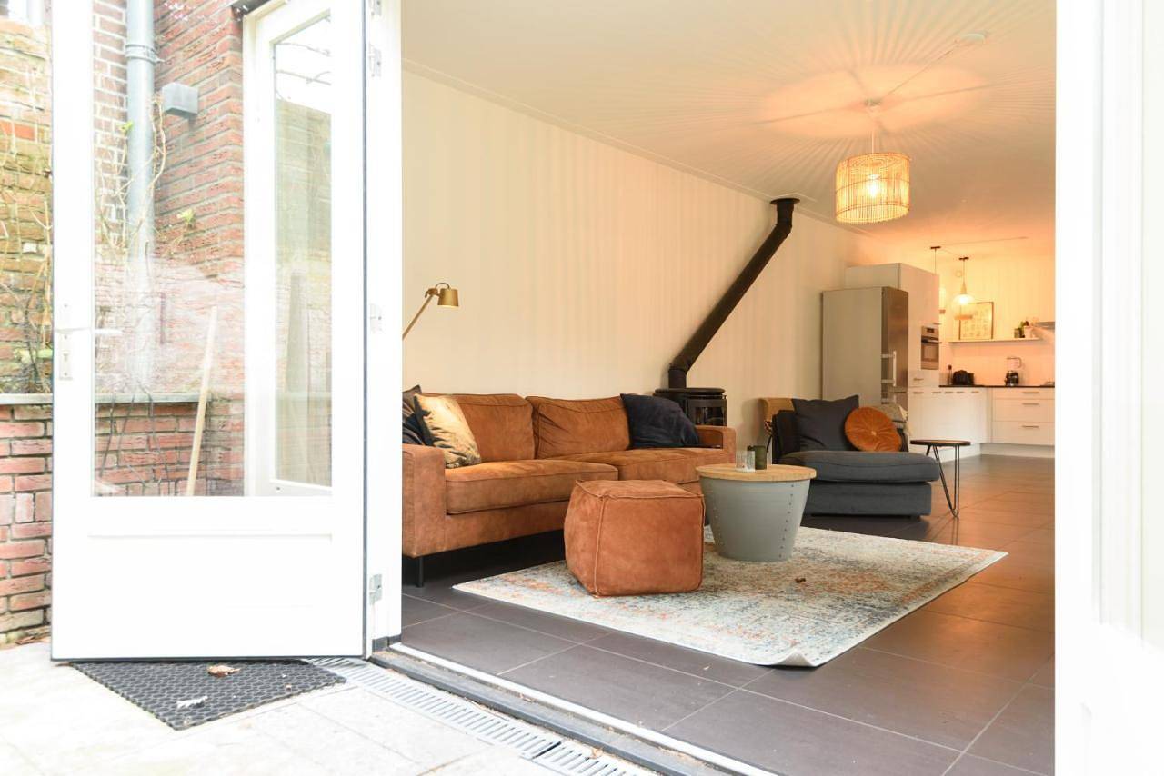 Spacious Family Home near Zandvoort Beach & Amsterdam in Overveen, Niederländische Nordsee
