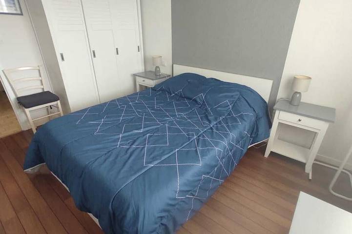 Ganze Wohnung, Between Perros Guirec and Paimpol, T2 apartment, 100 m from the beach, private parking in Trévou-Tréguignec, Rosa Granitküste
