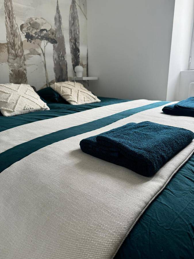 Gîte pour 2 personnes, avec terrasse et vue, animaux acceptés à Châteauneuf-du-Faou - 2