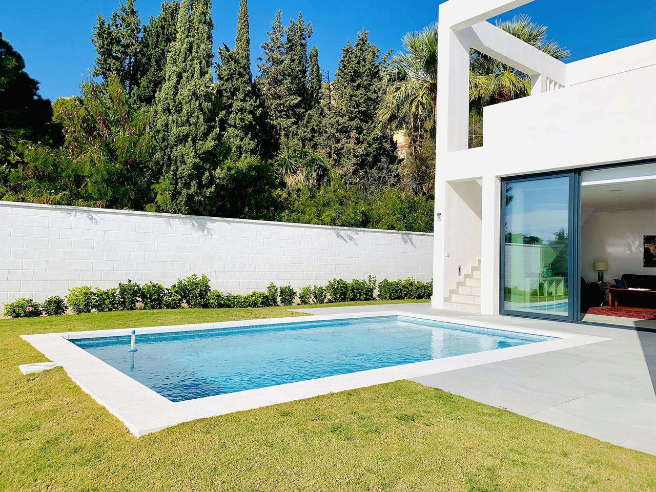 Oasis - Luxury Villa in Benalmádena with Jacuzzi in Torremuelle, Benalmádena
