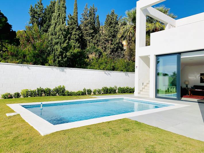 Oasis - Luxury Villa in Benalmádena with Jacuzzi in Torremuelle, Benalmádena