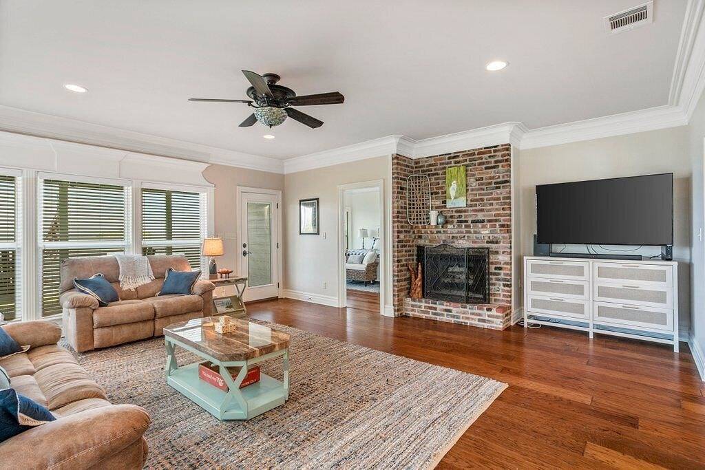 Sunset Paradise: Cozy waterfront home with amazing lake views in Zwolle (USA), Toledo Bend Reservoir