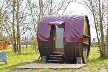 Gîte pour 2 personnes, avec piscine et terrasse, animaux acceptés à Chassenard