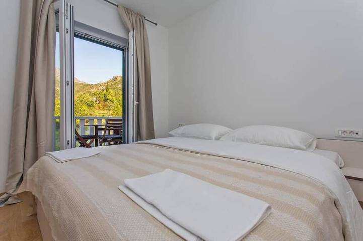 Villa pour 22 personnes, animaux acceptés à Slano - 2