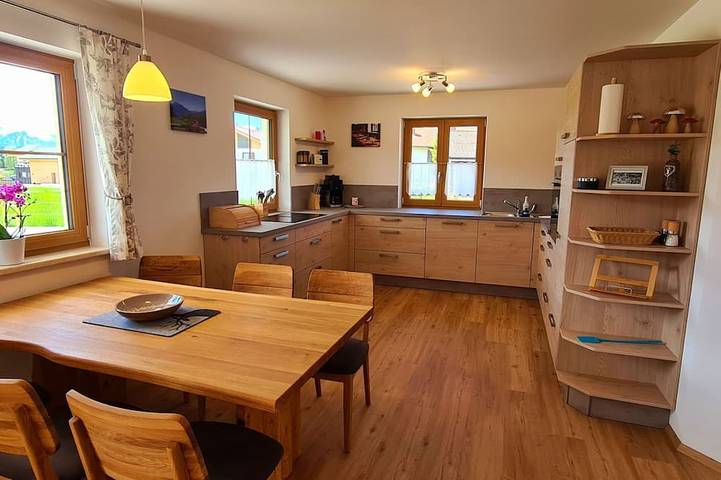 Ferienwohnung für 6 Personen, mit Sauna und Terrasse sowie Garten in Halblech