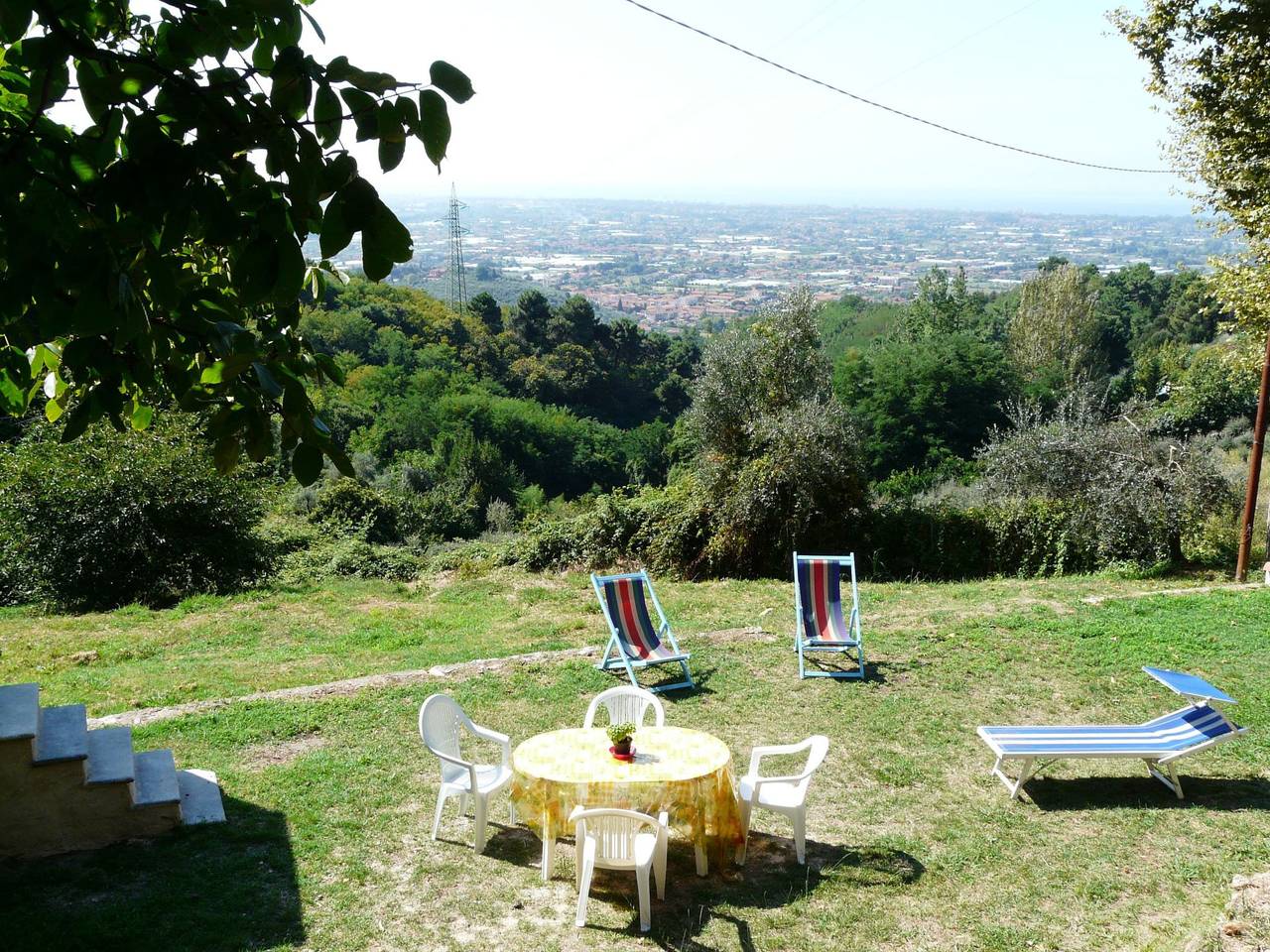 'Graceland' mit Garten und Terrasse in Camaiore, Costa de la Maremma