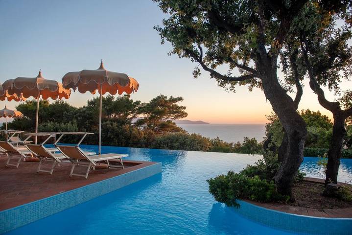 Hotel per 2 persone, con panorama e giardino nonché piscina, con animali domestici - 1
