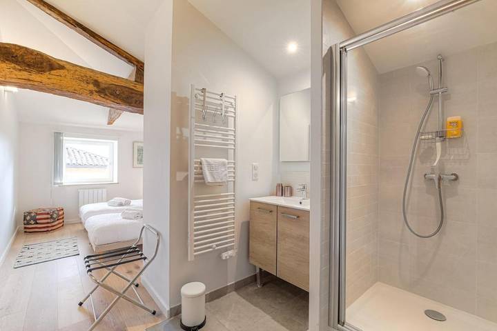 Gîte pour 4 personnes à Ville-sur-Jarnioux - 2