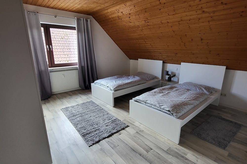 Ganze Wohnung, Ferienwohnung Weitblick in Kirrberg. in Homburg, Saarpfalz-Kreis