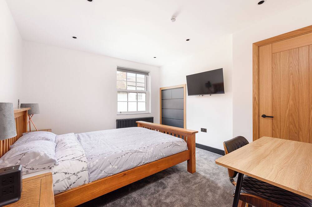 Welcome to our modern refurbished 200 Year Old Cottage in Redbourn, Hertfordshire