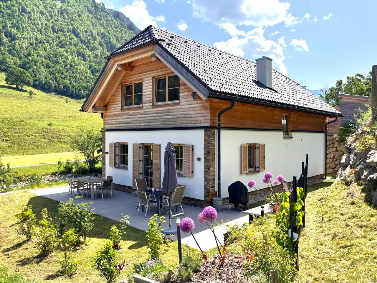 Chalet mit finnischer Sauna und Aussicht in Rottenmanner und Wölzer Tauern, Irdning-Donnersbachtal