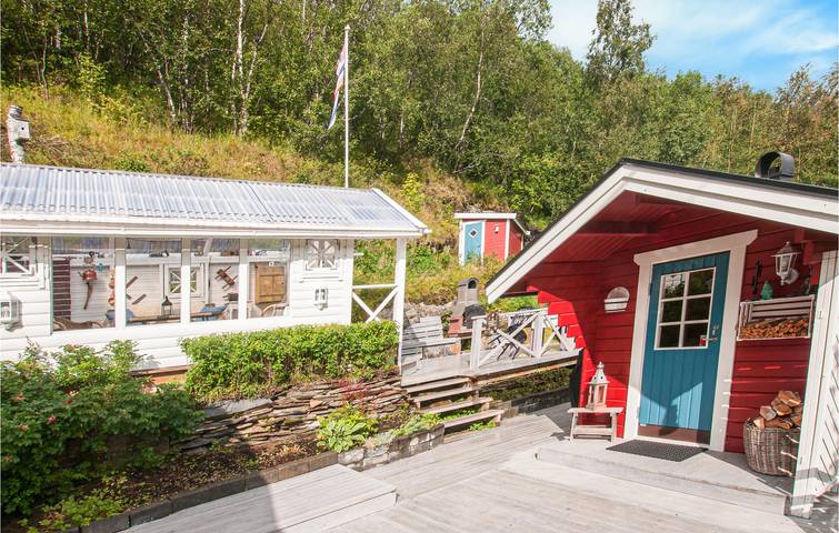 Ferienhaus für 6 Personen, mit Seeblick und Sauna sowie Garten und Terrasse in Nordland - 3