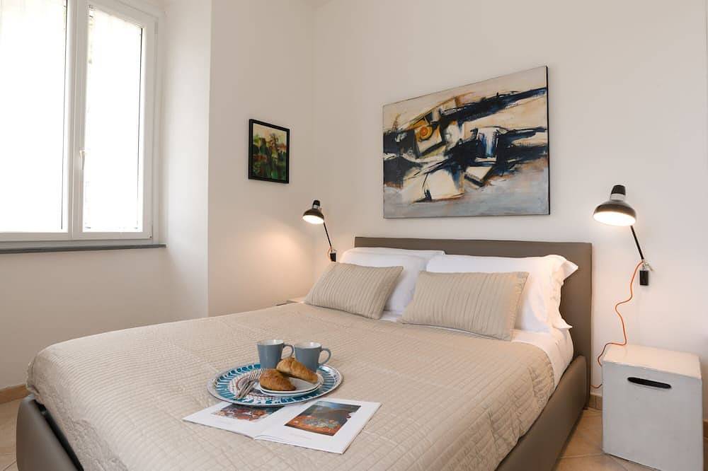 Appartamento intero, The Gallerist's House Manarola, Apartment 5 minutes walk from the sea. in Manarola, Comune di Riomaggiore