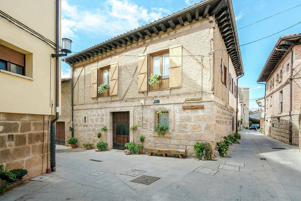 Mansion in Salinillas with Private Pool in Labastida Bastida, Álava