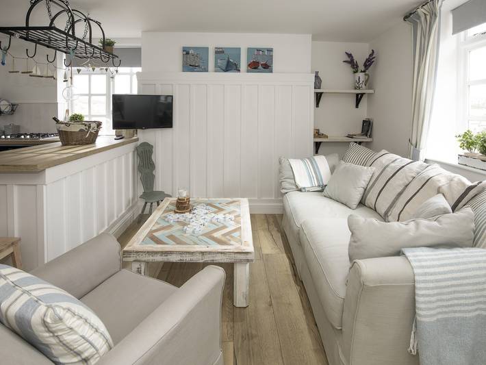 Log cabin for 4 people in Whitby