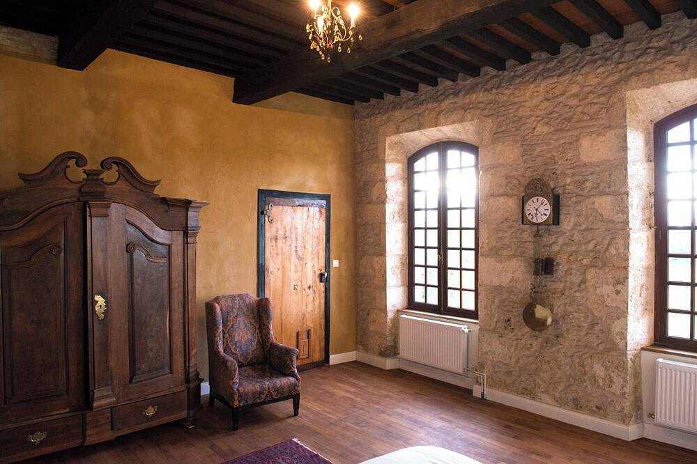 Former wine-château in the heart of Gascony, in Bas-Armagnac in Eauze, Gers
