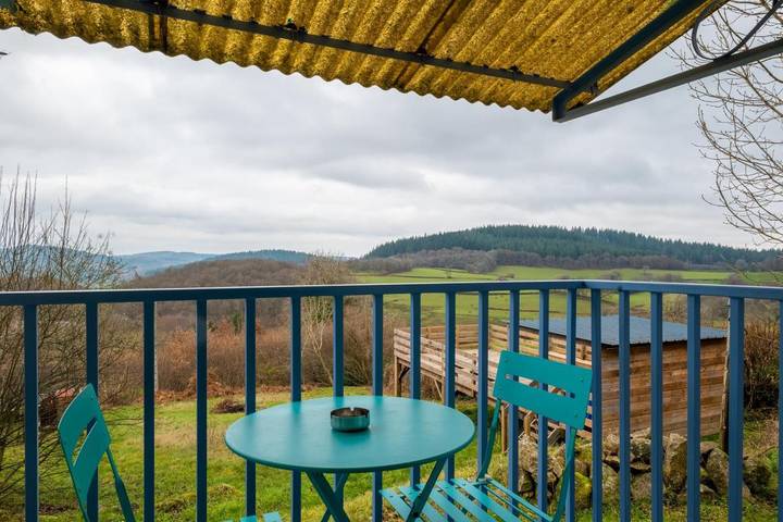 Maison de vacances pour 3 personnes, avec Balcon et Terrasse ainsi que Jardin et Vue