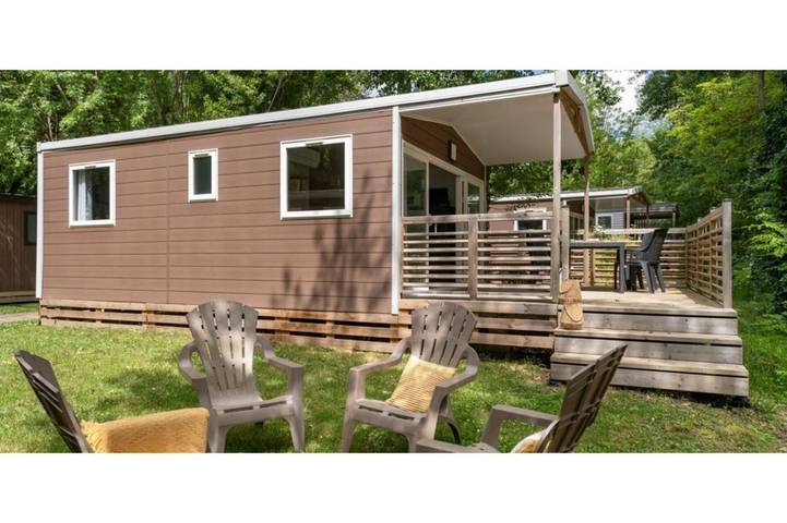 Gîte pour 4 personnes, avec piscine ainsi que terrasse et jardin, animaux acceptés