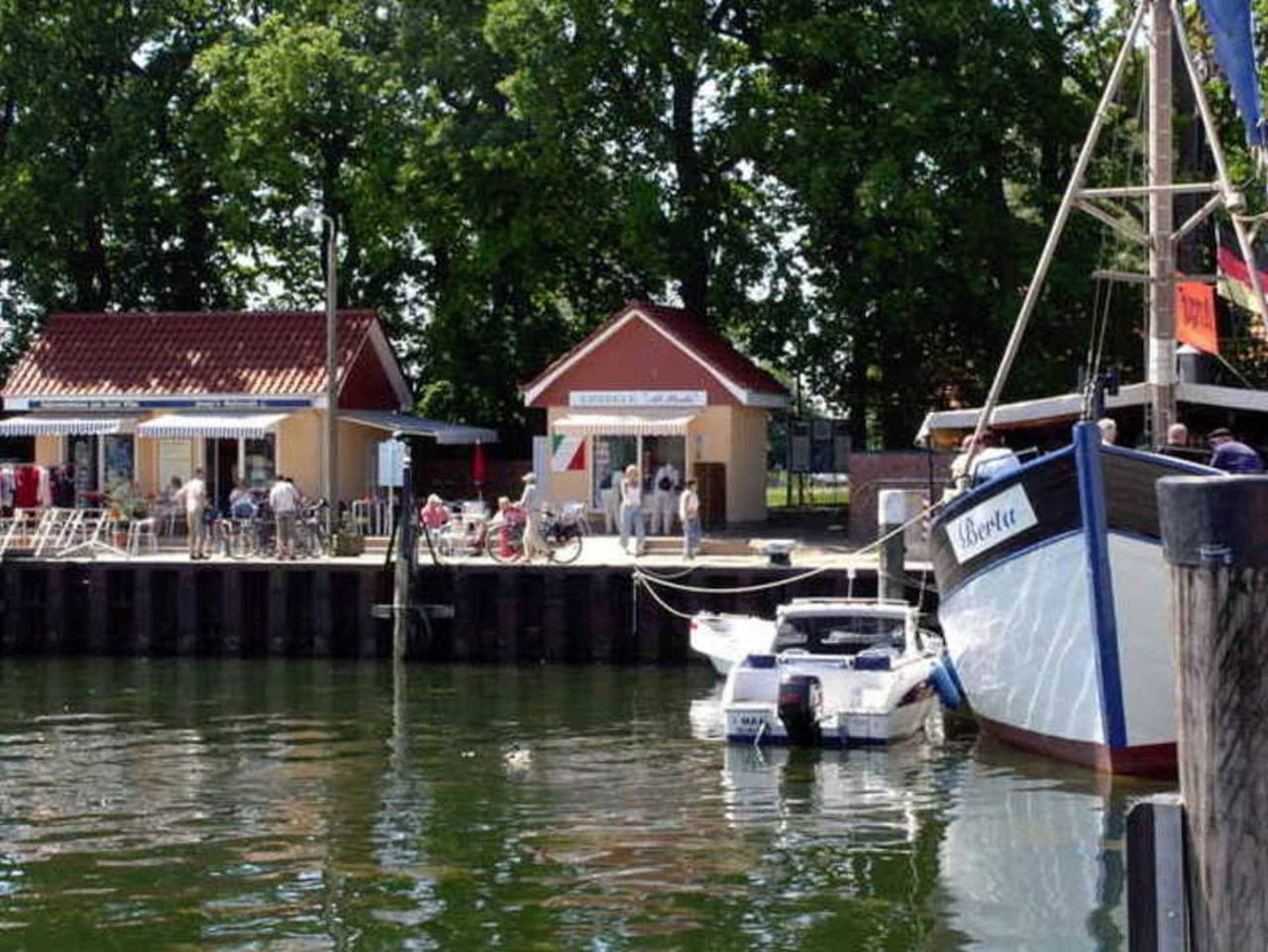 Ganze Ferienwohnung, Katharina  Whg 103 mit Terrasse - Hk 2 Raum 103 in Lauterbach (Rügen), Putbus