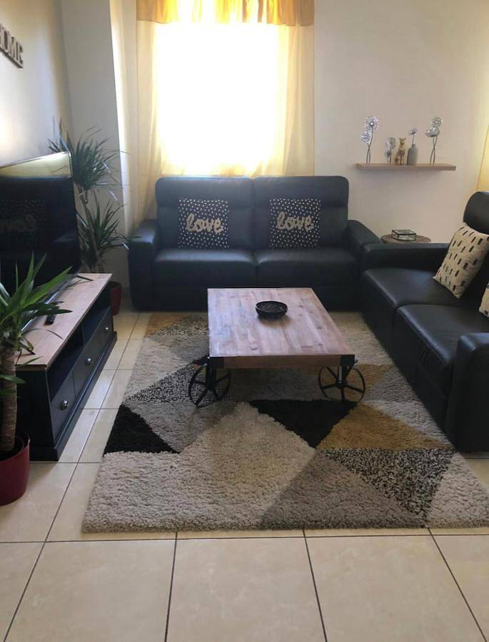 Appartement entier, Two-Bedroom Apartment in Mantes-la-Jolie, Yvelines