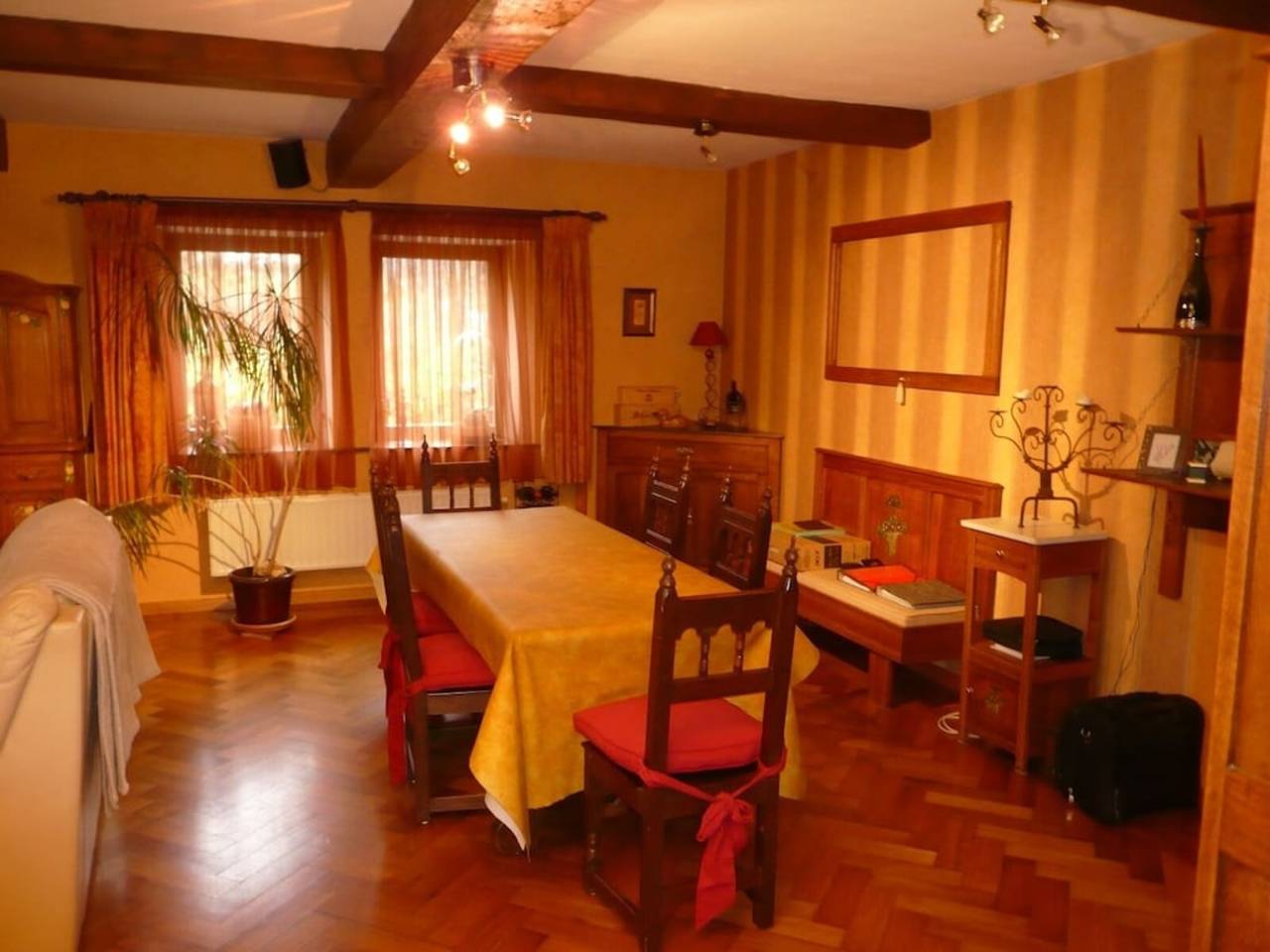 Charmante woning in Theux met zwembad in La Reid, Theux