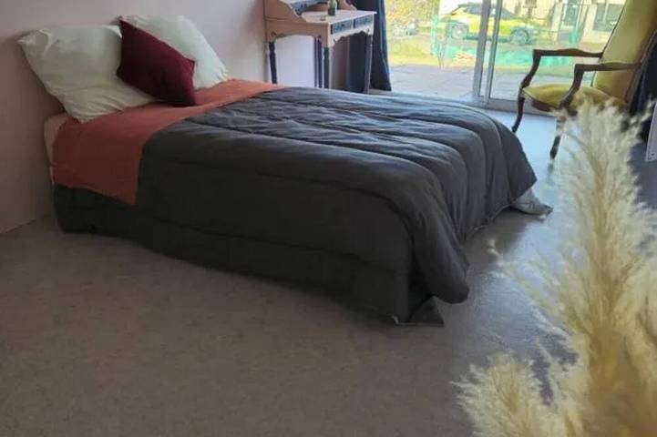 Gîte pour 4 personnes, avec jardin à Les Martres-de-Veyre - 4