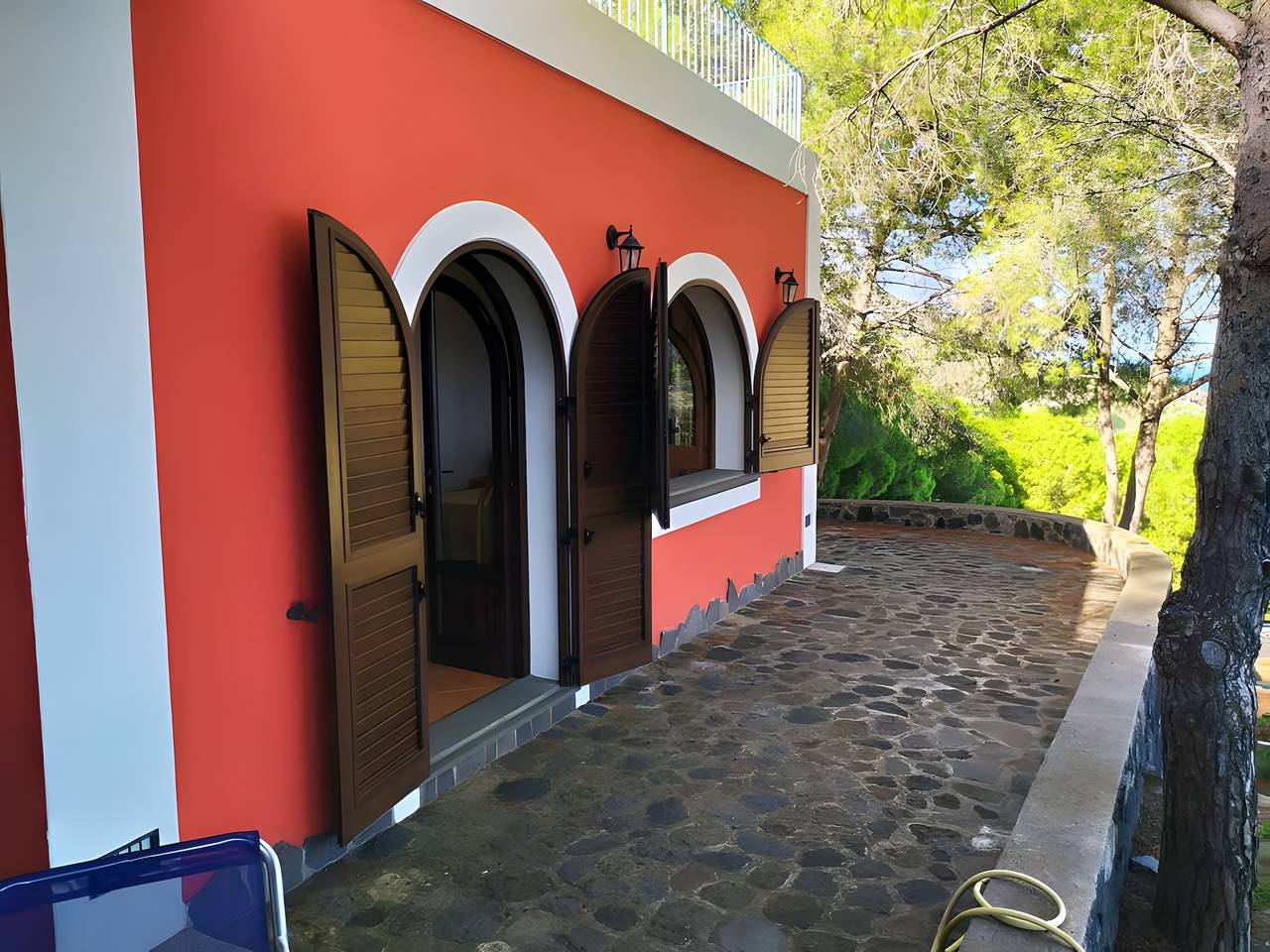 Appartement entier, Appartement dans la Villa "Stromboli" avec vue mer, Wi-Fi et climatisation in Lipari