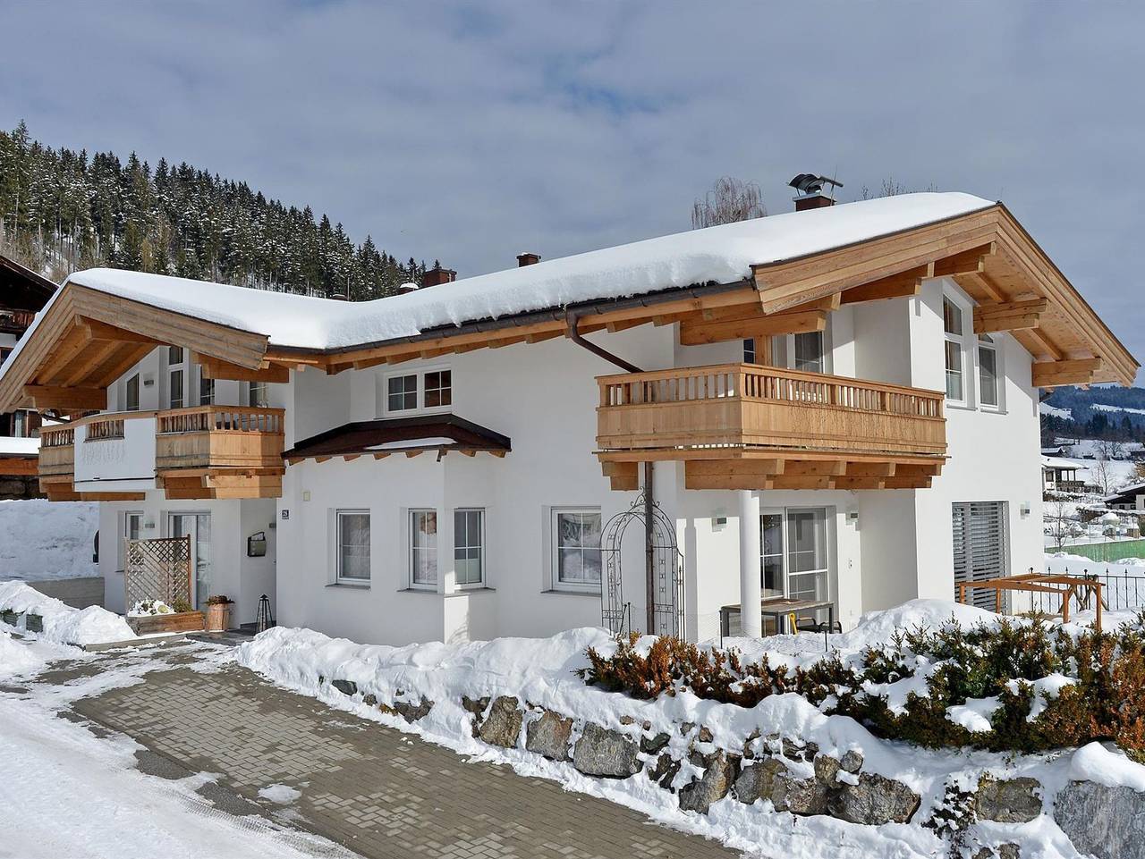 Ganze Ferienwohnung, Appartement Angelika - Apartment Og/2 Schlafräume/Dusche, Wc in Brixen im Thale, Kitzbüheler Alpen