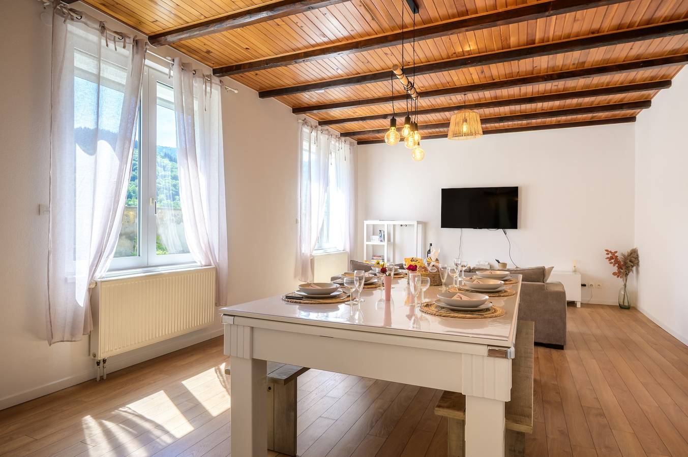 Ganze Wohnung, Appartement „L'annexe des Hêtres“: Bergblick, private Terrasse in Malmerspach, Regionaler Naturpark Belchen der Vogesen