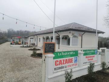 Cottage pour 2 personnes, avec jardin et terrasse dans Giurgiu