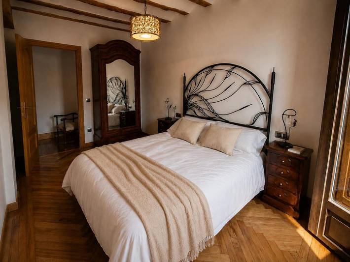 Casa rural para 8 personas, con Balcón y Jacuzzi además de Terraza y Vistas en La Rioja - 4