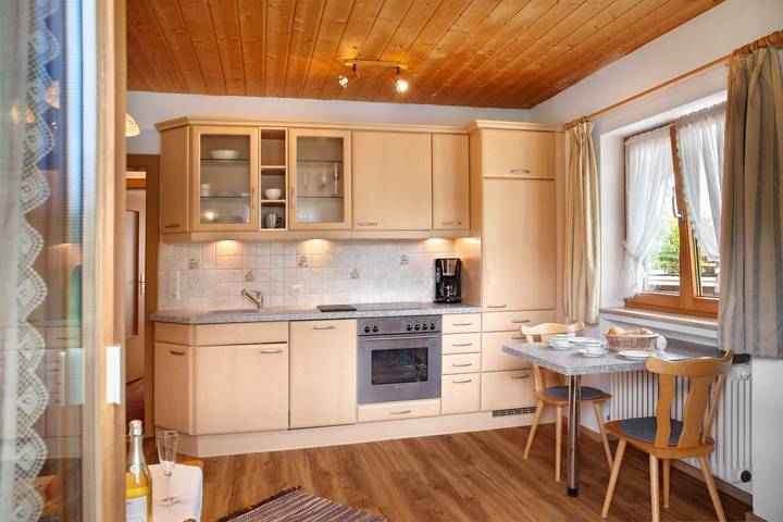 Ferienwohnung für 2 Personen, mit Balkon am Eibsee - 4
