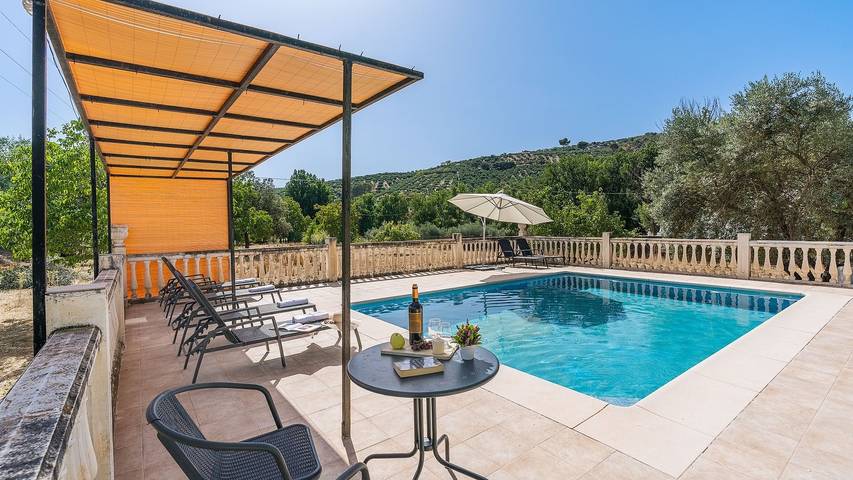 Casa rural para 8 personas, con piscina y balcón/terraza, Se admiten mascotas en Montefrío - 2