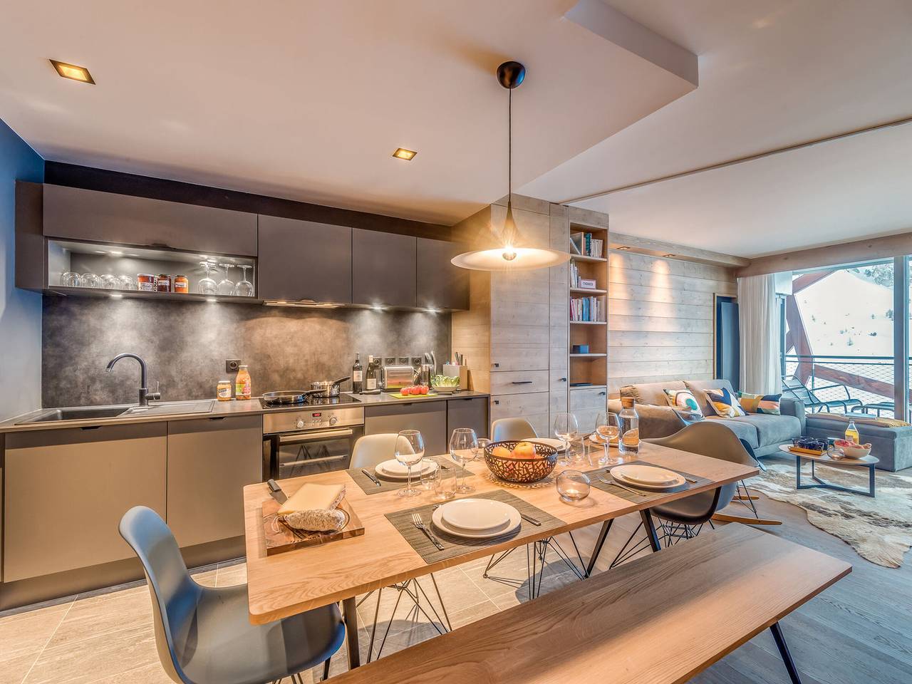 Entire apartment, Premium 4* Apartment in Tignes, 6 Pax, South Balcony, Free Wifi in Tignes, Vanoise National Park
