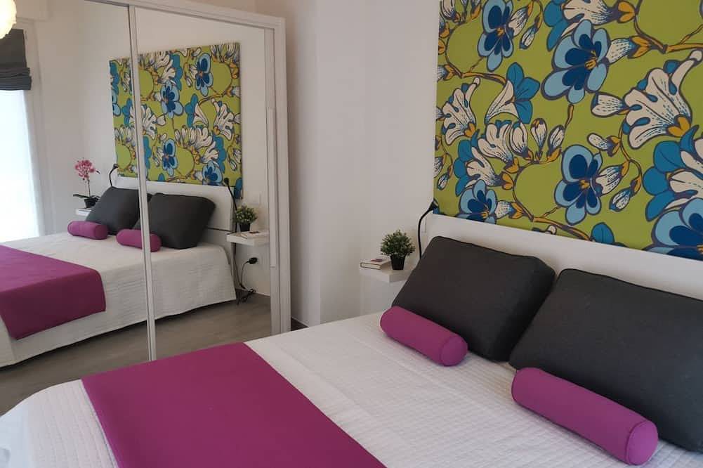 Appartamento intero, Bnbook-La Casa di Orazio & Carla in Ranco, Lago Maggiore (Lombardia)