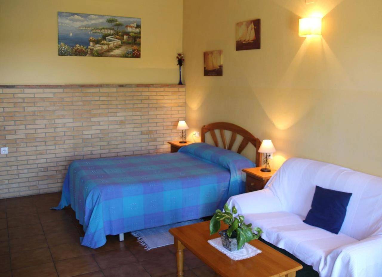 Aparthotel Las Palomas in La Puebla de los Infantes, Provincia de Sevilla