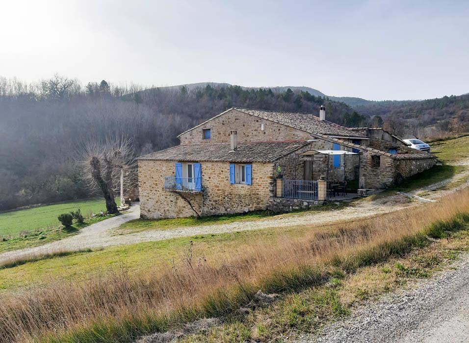 Campagne Praverge in Limans, Parc naturel régional du Luberon