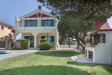 Villa for 6 Guests in Laganas, Zakynthos, Picture 3